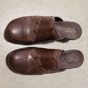 Clarks clogs
